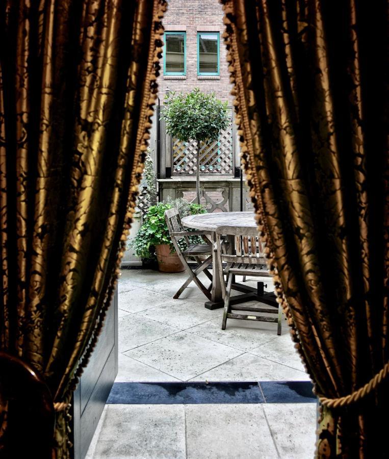 배티 랭글리스 호텔 런던 외부 사진 The balcony of the hotel