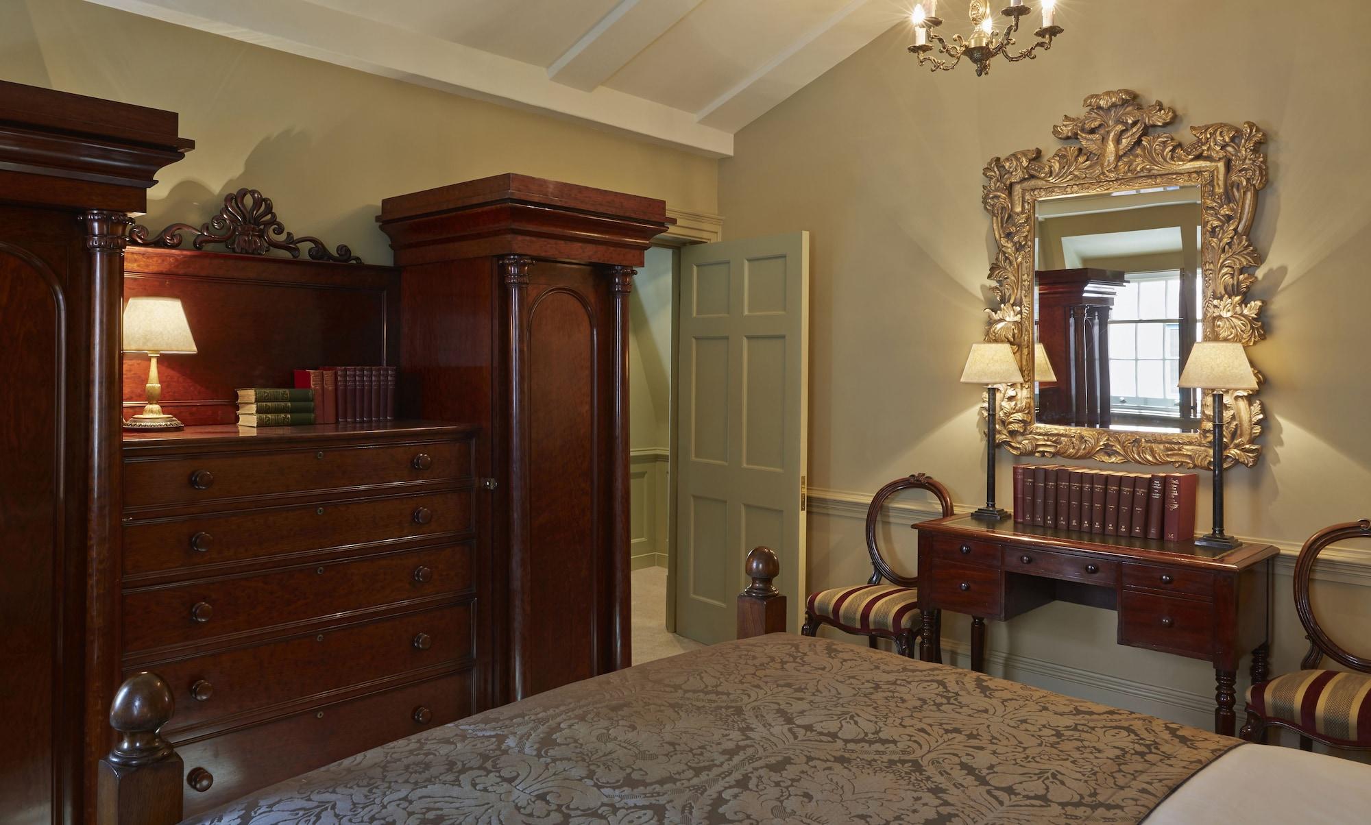 배티 랭글리스 호텔 런던 외부 사진 The bedroom of the main house